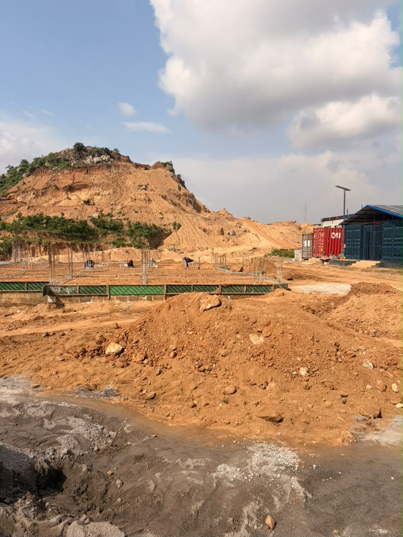 517 SQM Land In Guzape Main
