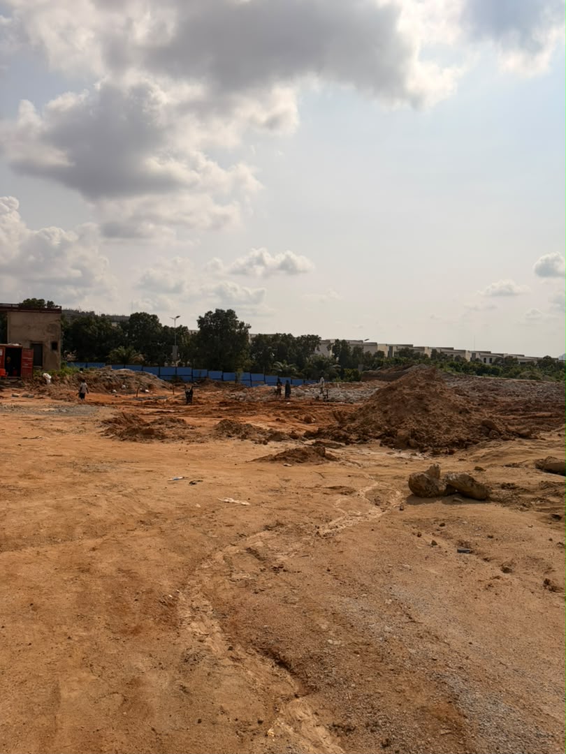 517 SQM Land In Guzape Main